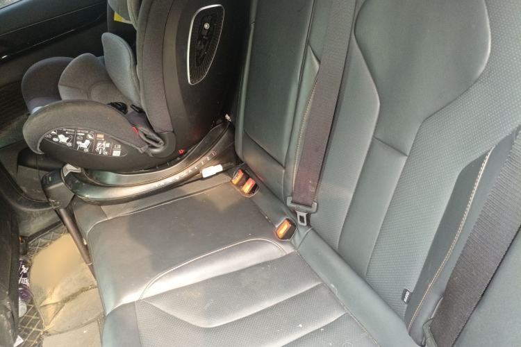 Used CHANGAN UNI-V 2023 1.5T Prestige Model Interior 4