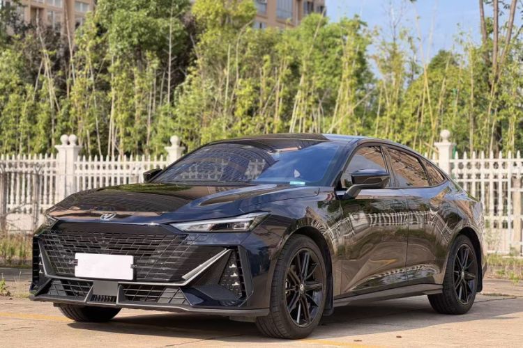 Ojetý CHANGAN UNI-V 2023 1.5T Prestige Model Guazi used car, China used car export, Used car for sale, Used  cars, Cheapest cars for sale
