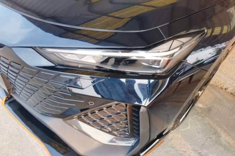 Used CHANGAN UNI-V 2023 2.0T Leading-Speed Edition Left Front Headlight