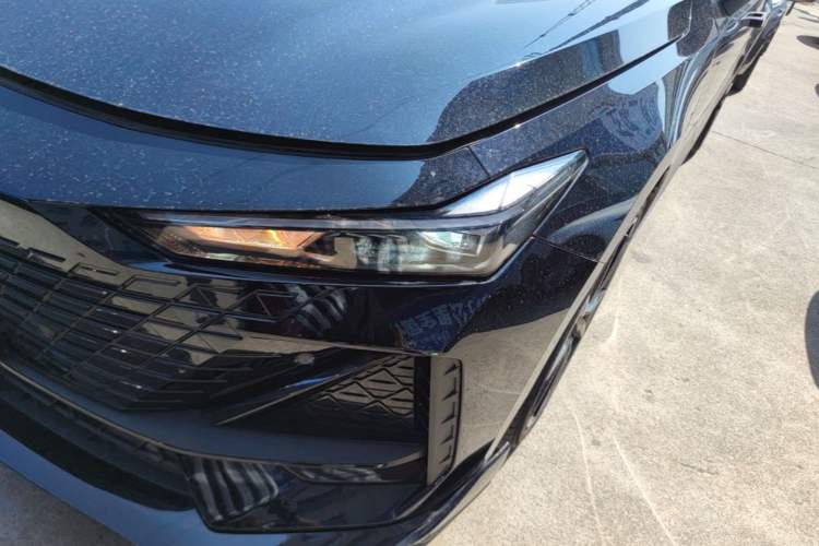 Used CHANGAN UNI-V 2023 1.5T Sport Edition Left Front Headlight