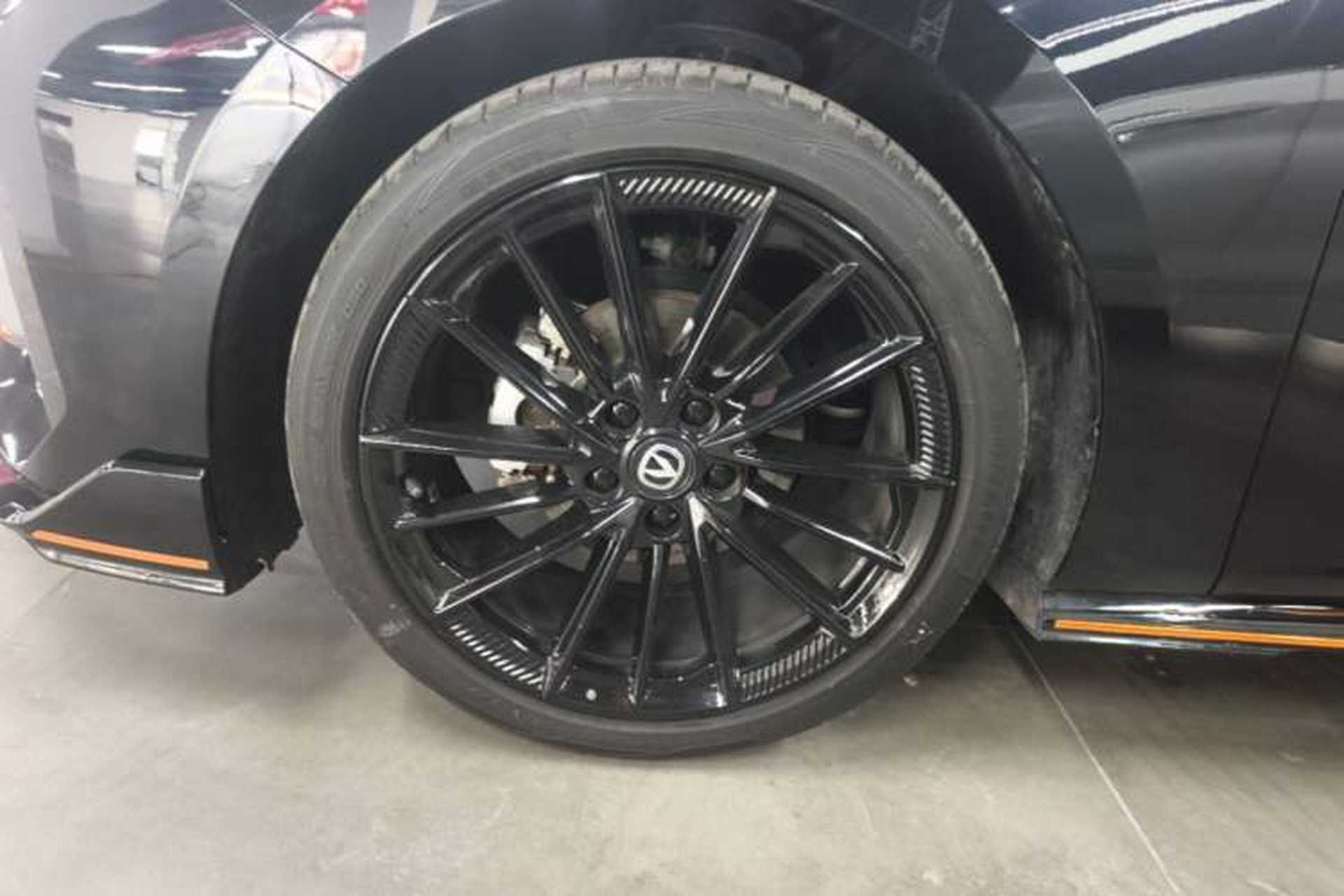 Used CHANGAN UNI-V 2023 1.5T Sport Edition Left Front Wheel Hub