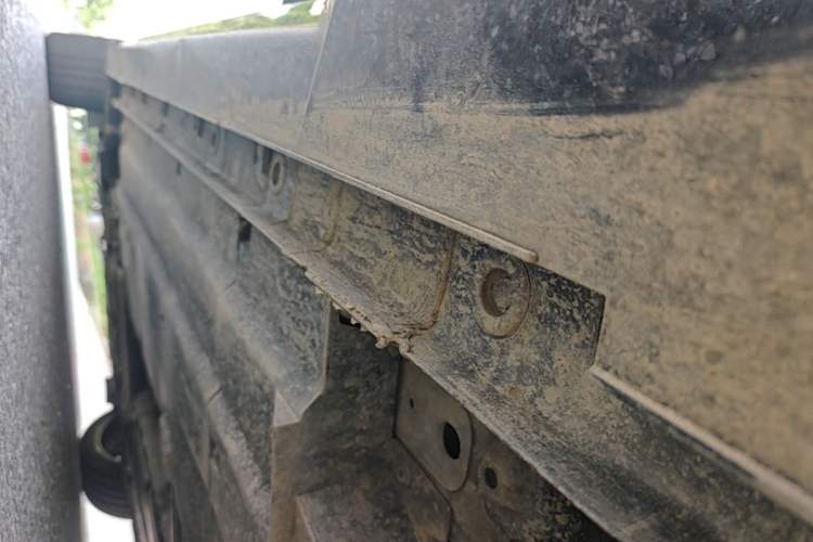 Used CHANGAN UNI-V 2023 1.5T Sport Edition Left Side Sill