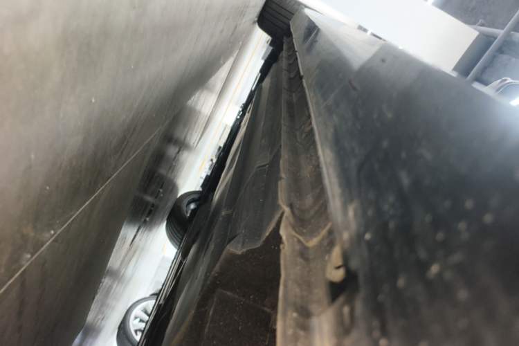 Used CHANGAN UNI-V 2023 1.5T Sport Edition Left Side Sill