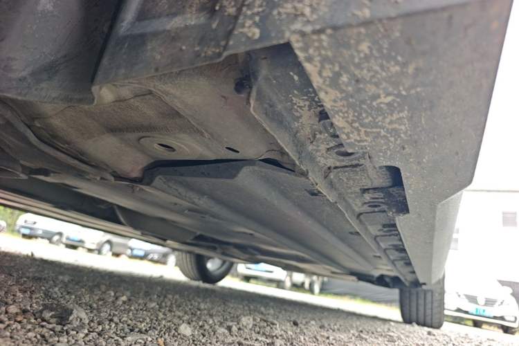 Used CHANGAN UNI-V 2023 1.5T Prestige Model Left Side Sill