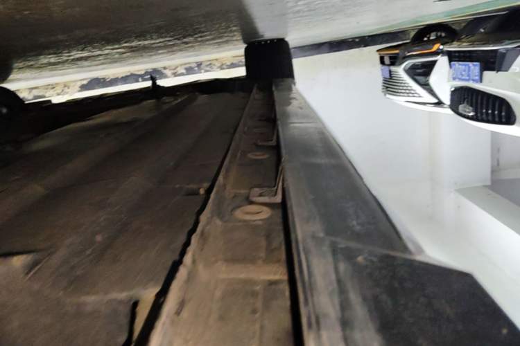 Used CHANGAN UNI-V 2023 1.5T Sport Edition Left Side Sill