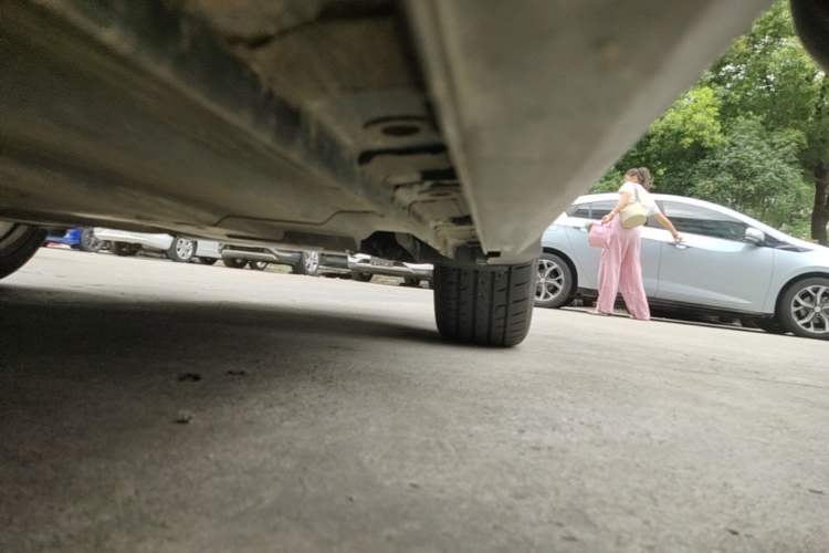 Used CHANGAN UNI-V 2023 1.5T Prestige Model Left Side Sill