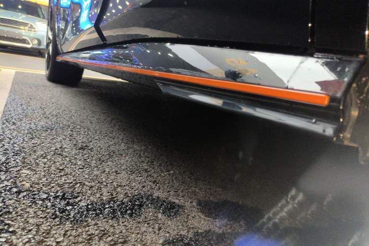 Used CHANGAN UNI-V 2023 2.0T Leading-Speed Edition Left Side Sill