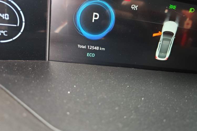 Used CHANGAN UNI-V 2023 2.0T Sport Edition Odometer Close Up