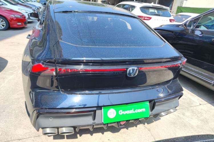Used CHANGAN UNI-V 2023 1.5T Sport Edition Rear