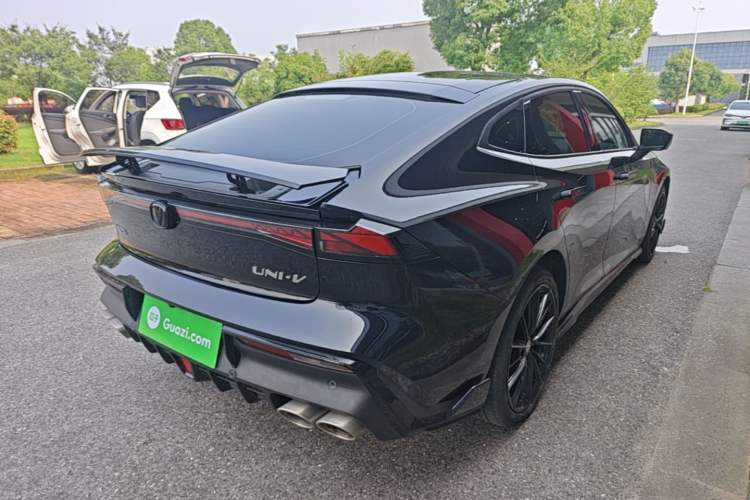 Used CHANGAN UNI-V 2023 1.5T Sport Edition Rear Right 45 Deg