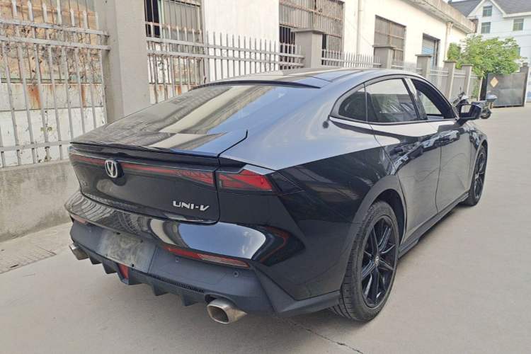 Used CHANGAN UNI-V 2023 1.5T Prestige Model Rear Right 45 Deg