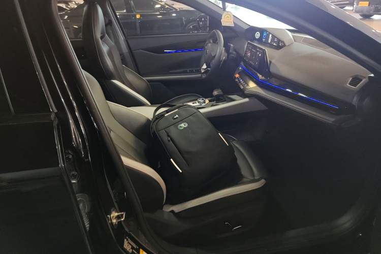 Used CHANGAN UNI-V 2023 1.5T Prestige Model Right Front Seat