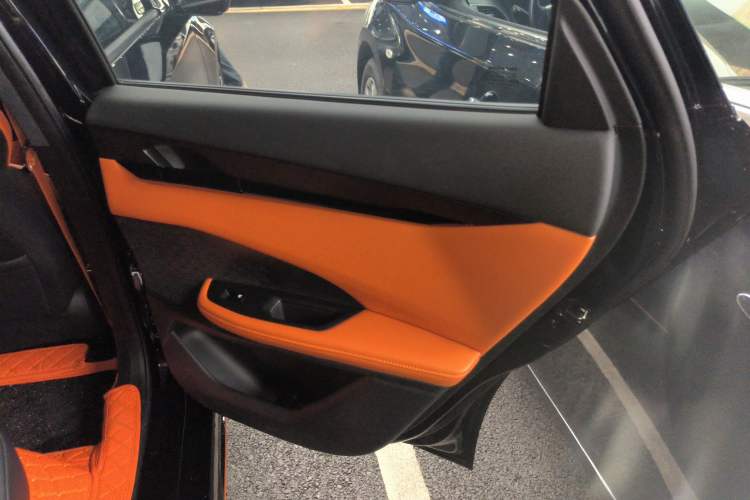 Used CHANGAN UNI-V 2023 2.0T Leading-Speed Edition Right Rear Door Interior