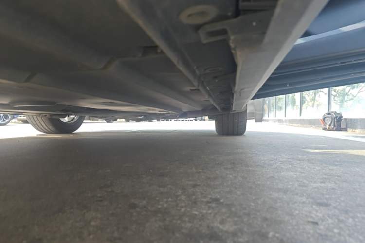 Used CHANGAN UNI-V 2023 1.5T Prestige Model Right Side Sill
