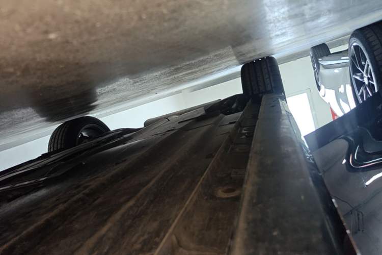 Used CHANGAN UNI-V 2023 2.0T Sport Edition Right Side Sill