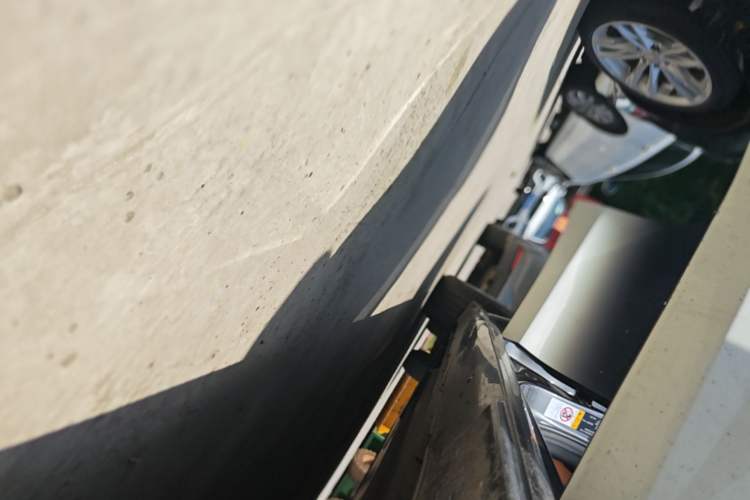 Used CHANGAN UNI-V 2023 1.5T Sport Edition Right Side Sill