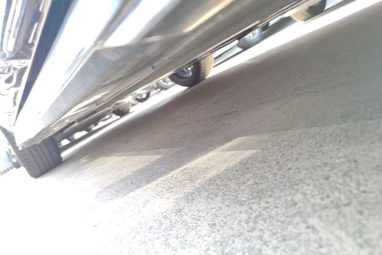 Used CHANGAN UNI-V 2023 1.5T Sport Edition Right Side Sill