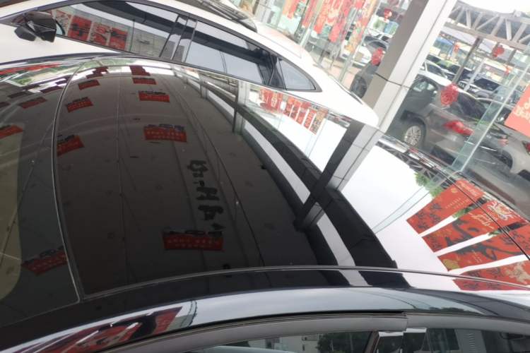 Used CHANGAN UNI-V 2023 1.5T Prestige Model Roof