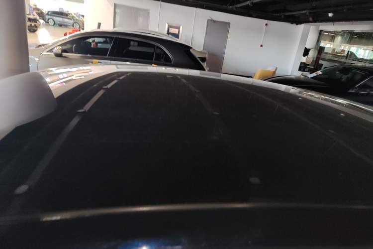 Used CHANGAN UNI-V 2023 1.5T Prestige Model Roof