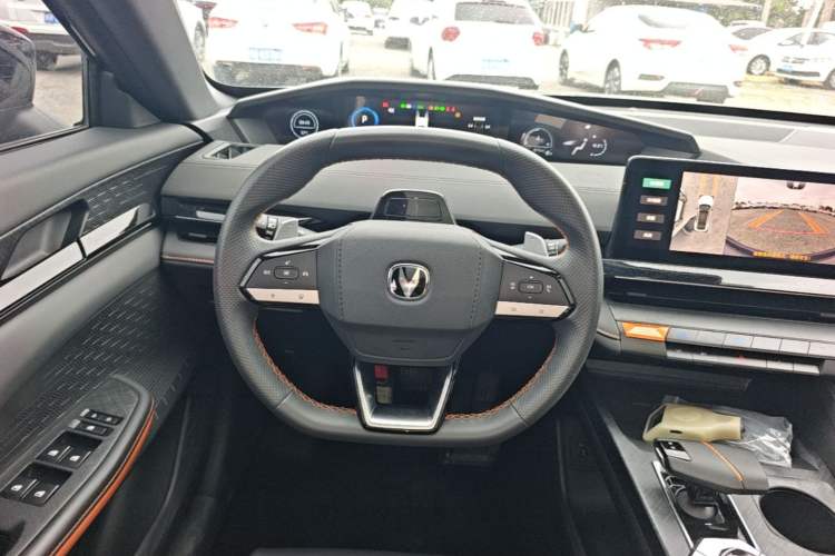 Used CHANGAN UNI-V 2023 1.5T Prestige Model Steering Wheel