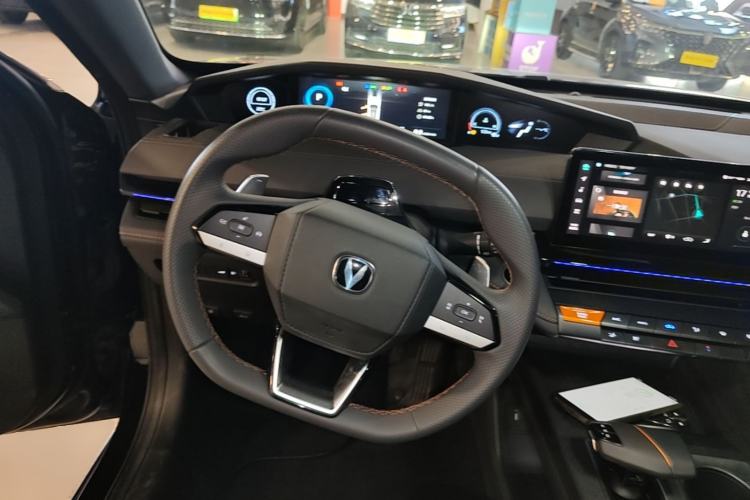 Used CHANGAN UNI-V 2023 1.5T Prestige Model Steering Wheel