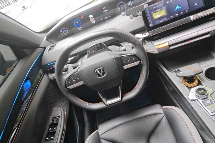Used CHANGAN UNI-V 2023 1.5T Prestige Model Steering Wheel