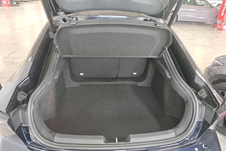 Used CHANGAN UNI-V 2023 2.0T Sport Edition Trunk