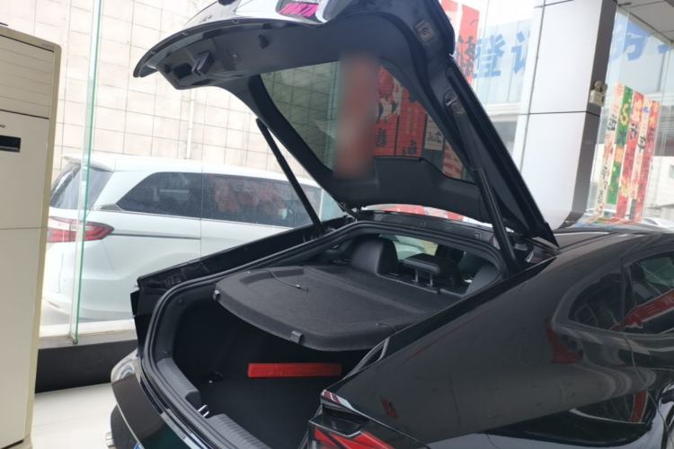 Used CHANGAN UNI-V 2023 1.5T Prestige Model Trunk