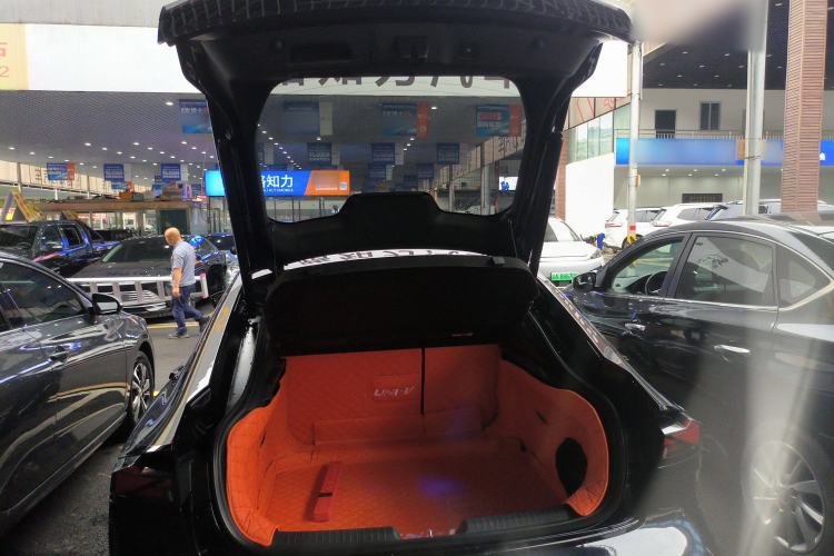 Used CHANGAN UNI-V 2023 2.0T Leading-Speed Edition Trunk