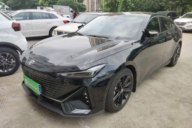 Used CHANGAN UNI-V 2023 1.5T Prestige Model