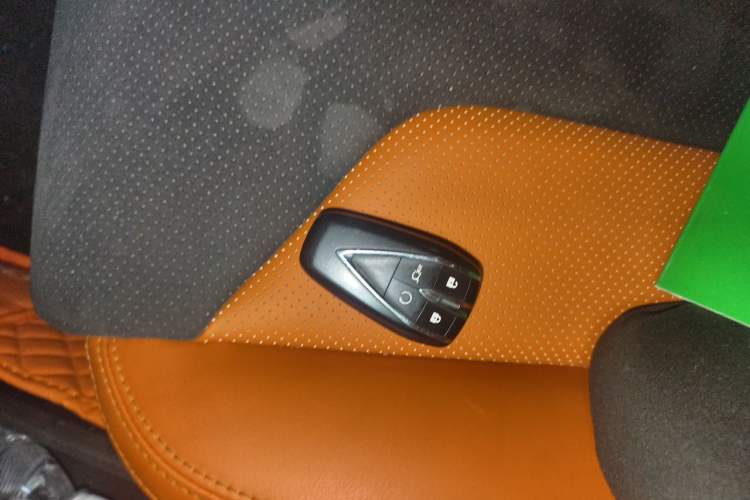 Used CHANGAN UNI-V 2023 1.5T Sport Edition Vehicle Key