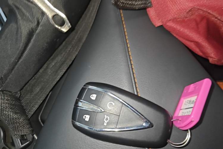 Used CHANGAN UNI-V 2023 1.5T Prestige Model Vehicle Key