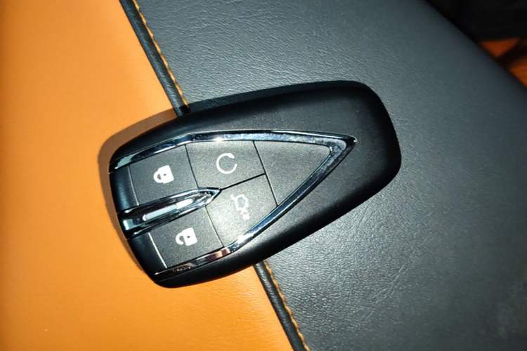 Used CHANGAN UNI-V 2023 1.5T Sport Edition Vehicle Key