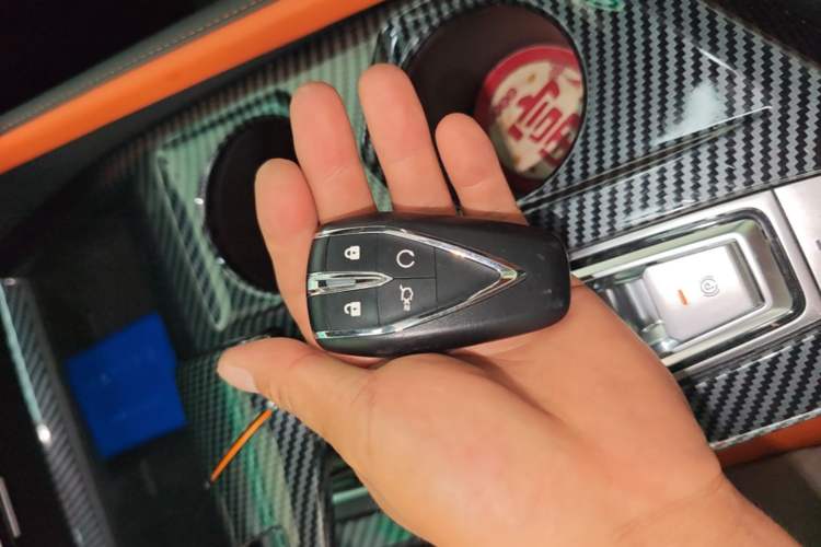 Used CHANGAN UNI-V 2023 1.5T Sport Edition Vehicle Key