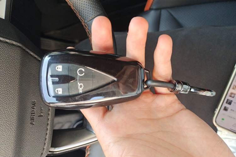 Used CHANGAN UNI-V 2023 1.5T Prestige Model Vehicle Key