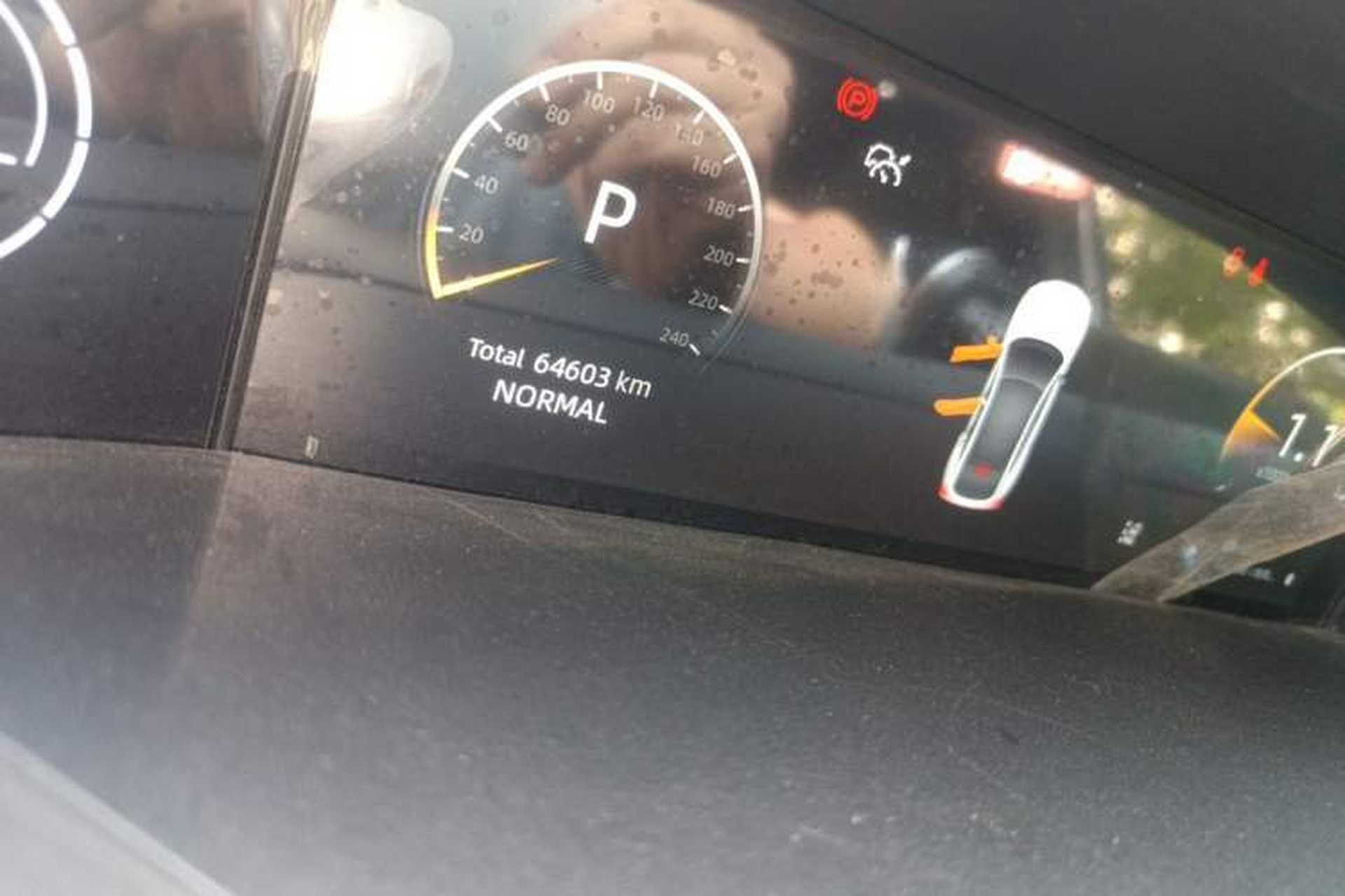 Used CHANGAN UNI-V 2023 1.5T Prestige Model Odometer Close Up