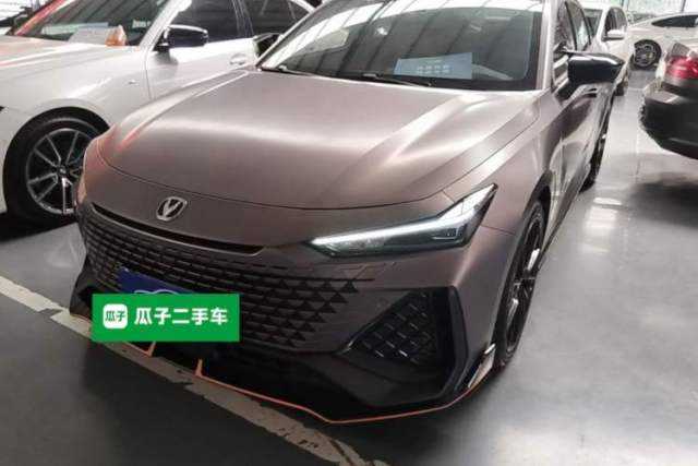 Used CHANGAN UNI-V 2023 2.0T Leading-Speed Edition