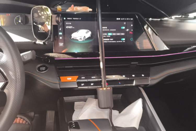 Used CHANGAN UNI-V 2023 1.5T Prestige Model Audio And AC Panel