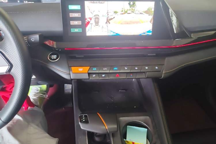 Used CHANGAN UNI-V 2023 1.5T Prestige Model Audio And AC Panel