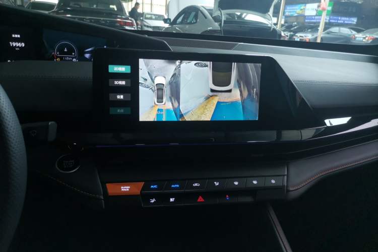 Used CHANGAN UNI-V 2023 1.5T Prestige Model Audio And AC Panel