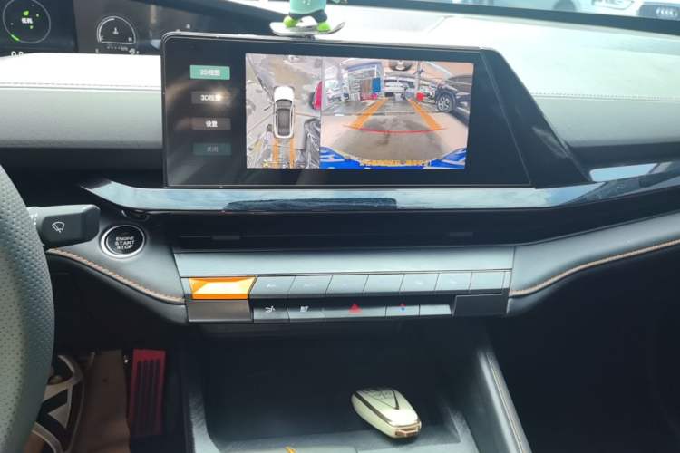 Used CHANGAN UNI-V 2023 1.5T Prestige Model Audio And AC Panel