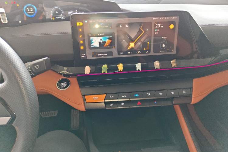 Used CHANGAN UNI-V 2023 1.5T Sport Edition Audio And AC Panel