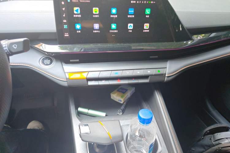 Used CHANGAN UNI-V 2023 1.5T Prestige Model Audio And AC Panel