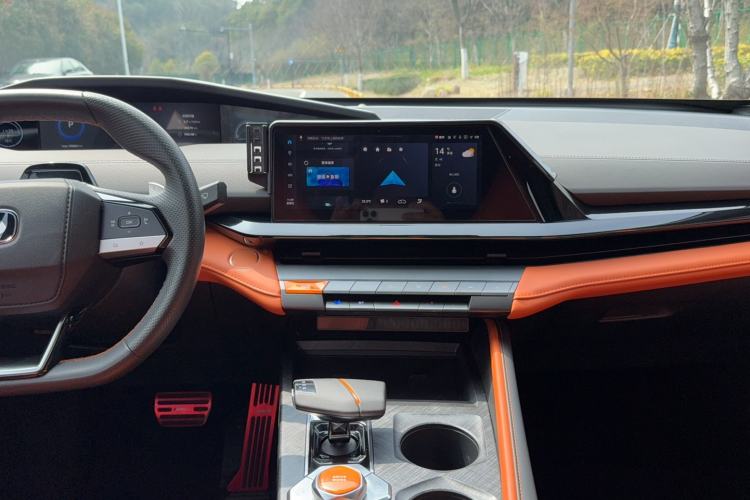 Used CHANGAN UNI-V 2023 1.5T Sport Edition Audio And AC Panel