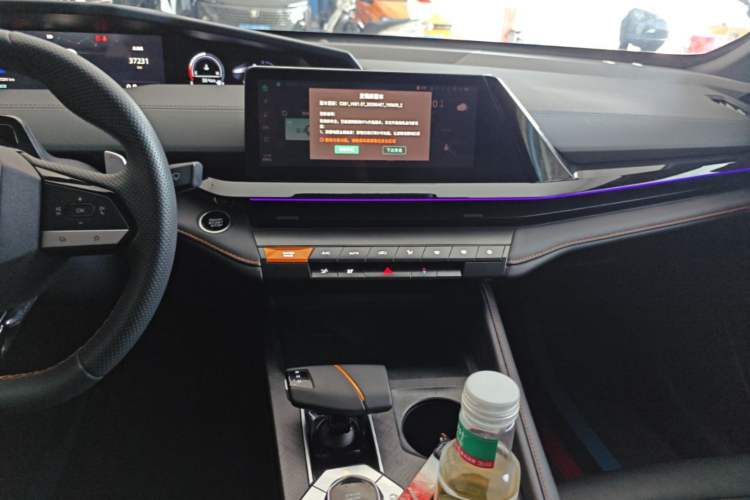 Used CHANGAN UNI-V 2023 1.5T Prestige Model Audio And AC Panel