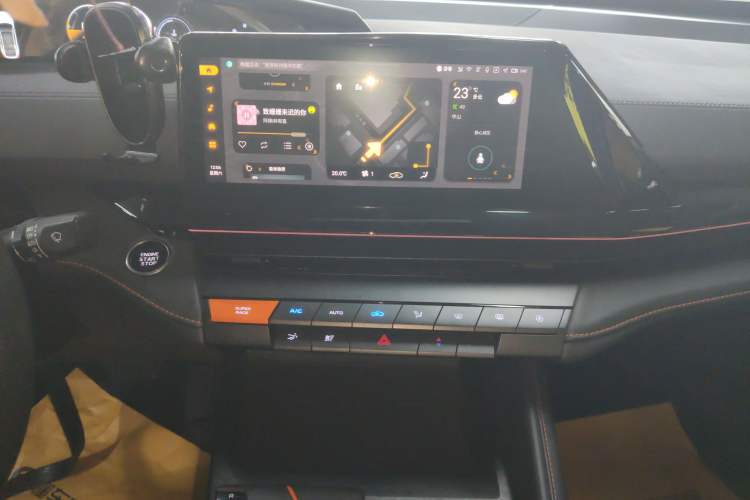 Used CHANGAN UNI-V 2023 1.5T Prestige Model Audio And AC Panel
