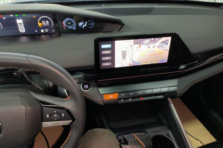 Used CHANGAN UNI-V 2023 1.5T Prestige Model Audio And AC Panel