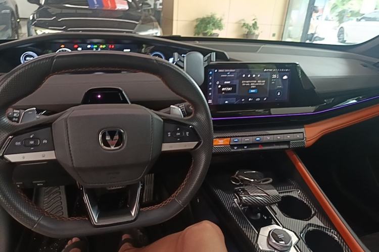 Used CHANGAN UNI-V 2023 1.5T Sport Edition Center Console