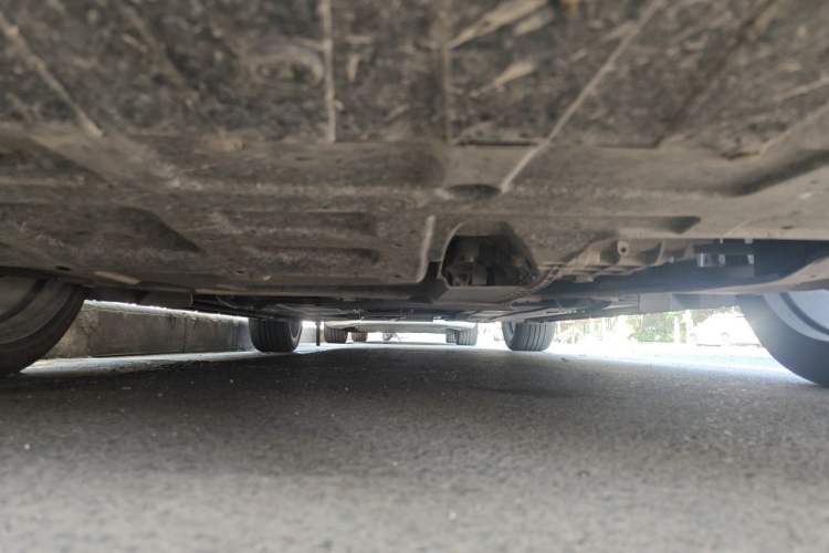 Used CHANGAN UNI-V 2023 1.5T Sport Edition Chassis Front