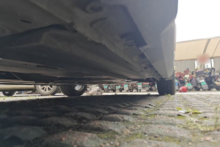 Used CHANGAN UNI-V 2023 1.5T Prestige Model Chassis Front Left